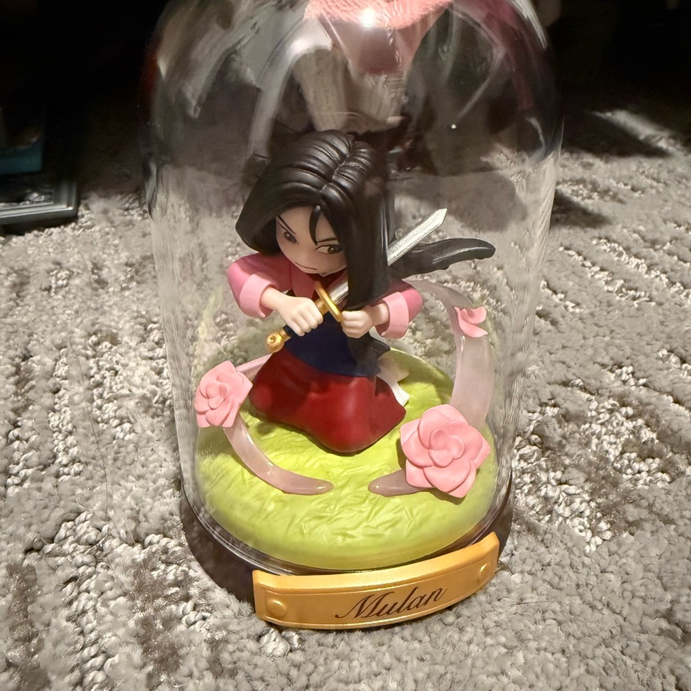 Mulan Figurine with Pink and Red Accents